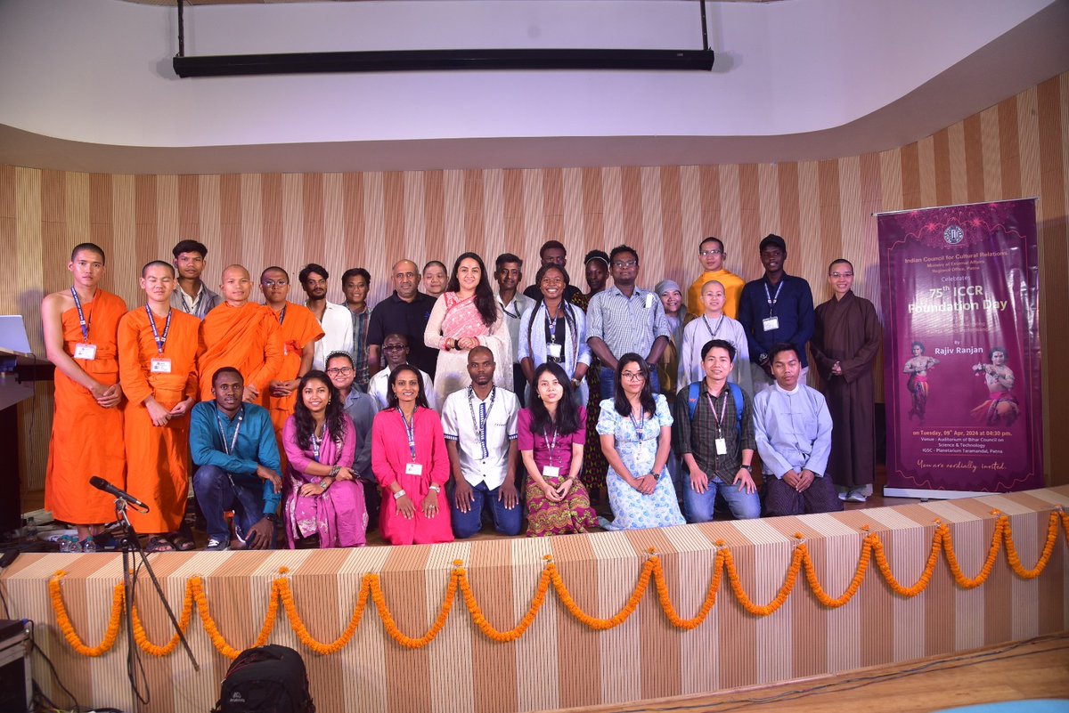 Vice Chancellor conveyed congratulations to ICCR on 75th Foundation Day and international students from Nalanda University participated in celebrations at ICCR Regional Centre, Patna.