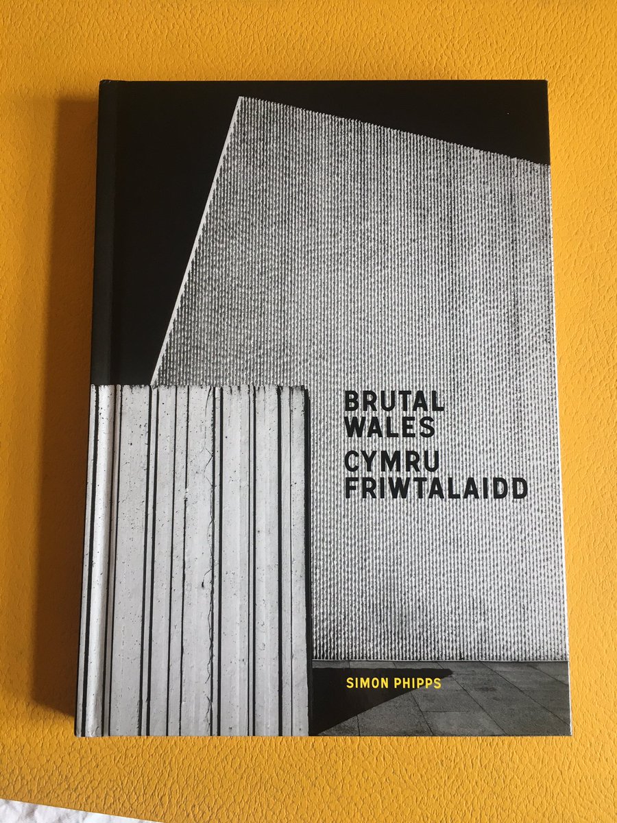 Diolch am yla dy lyfr newydd Cymru Friwtalaidd / Thank you so much @new_brutalism for this fab guide to Welsh Brutalism - plenty of Swansea & environs too! Congrats Simon!