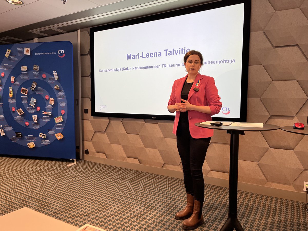 Elintarviketeollisuuden TKI-tiekartan julkistustilaisuudessa ⁦<a href="/marileenat/">Mari-Leena Talvitie</a>⁩ nostaa erityisesti osaajien määrän kriittiseksi tekijäksi tulevaisuuden kasvulle. Koulutusyhteistyö yritysten kanssa ja vuoropuhelun tiivistäminen tärkeää!