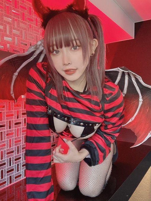 コスプレイヤーりなしぃのTwitter画像13