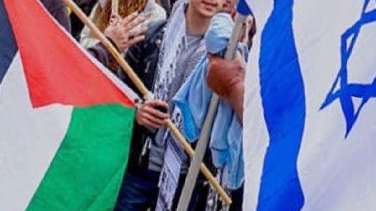 [❓] Quelles différences Michel Onfray voit-il entre les sionistes et le Hamas ? Sa réponse 👇 michelonfray.com/questions-repo…