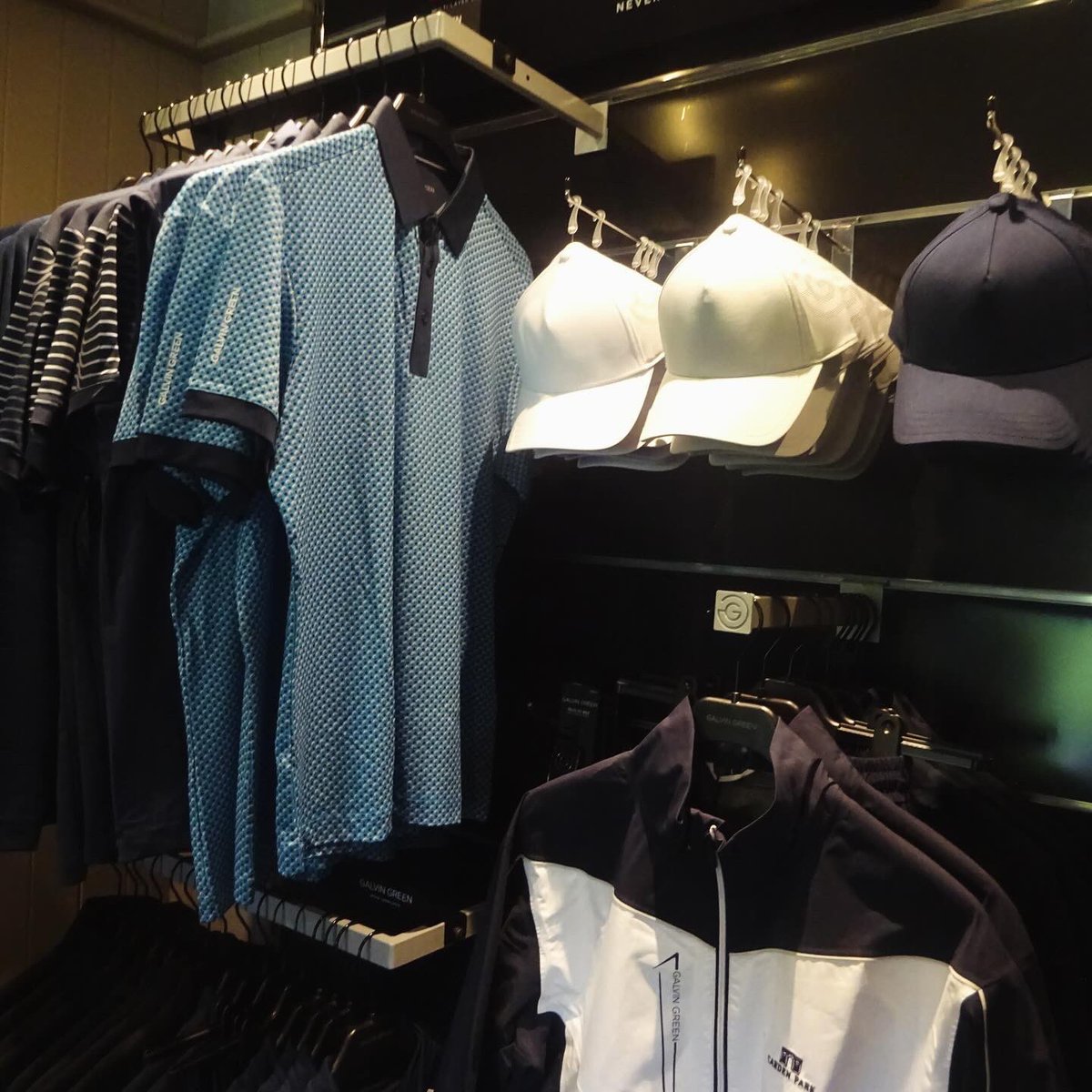 One of Cheshire’s leading golf resorts @cardenpark showcasing their range of @galvingreen crested garments 👌 #GalvinGreen