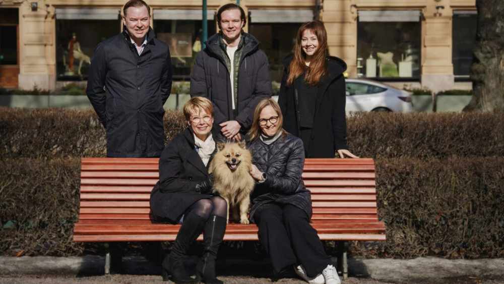 Alvar Pet and the online store Kivuton merge to form the largest online shop for animal health in the Nordic region. Read more ➡️ direc.to/k2Q5 @alvarpet #finland #finnish #finnovation #futureproof #goodnewsfromfinland #petcare #alvarpet #kivuton