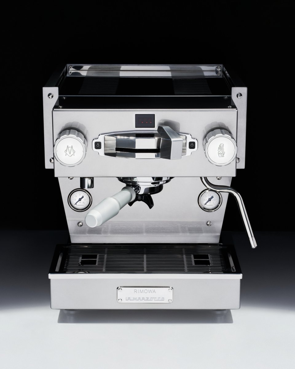 Introducing the RIMOWA x La Marzocco Linea Mini, where timeless design and engineering meet. Hand-crafted and featuring RIMOWA’s grooved aluminium and an array of bespoke elements, the limited-edition espresso (cont) ms.spr.ly/l/6019cfwFt