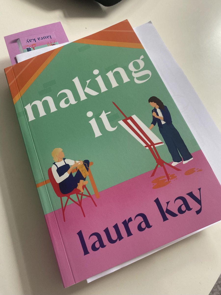 I’ve been a @lauraelizakay fan since day one and this is her best yet 😍 So full of heart and charm, I adored it! Thanks @emmacapron for indulging my impatience.