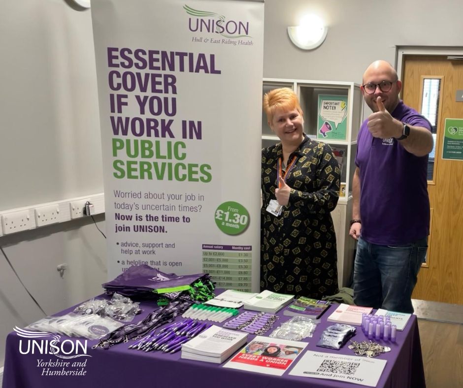 Thumbs up for @unisontheunion! The team from @unisonHERHealth are at Hull Royal today, chatting to people about the benefits of being in UNISON and the Pay Fair for Patient Care campaign. They've even got some goodies if you're nice!