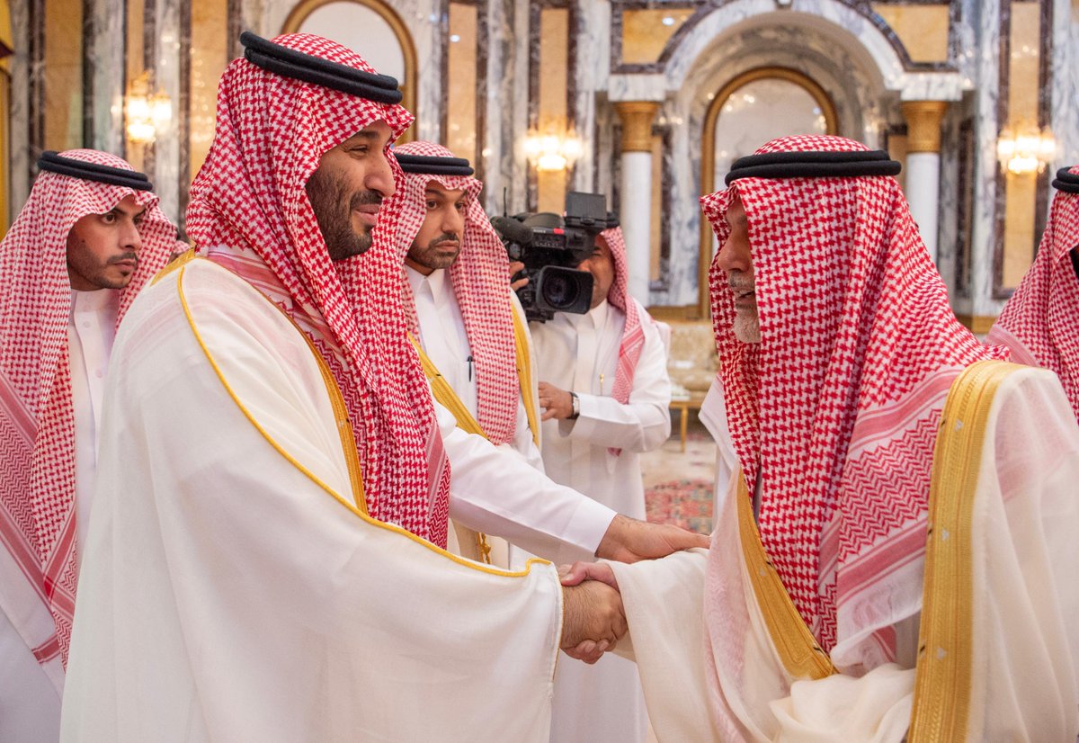 spagov's tweet photo. سمو #ولي_العهد يستقبل أصحاب السمو الأمراء وأصحاب الفضيلة العلماء والمشايخ والمعالي وكبار المسؤولين الذين قدموا التهنئة لسموه بـ #عيد_الفطر المبارك.
#واس https://t.co/wHOL6WVIXf