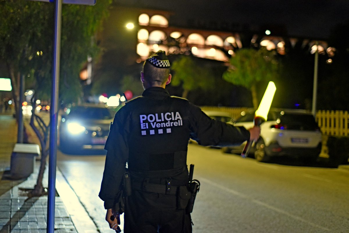 👉El Vendrell intensifica les sancions per estacionar de manera irregular 👮‍♀️👮‍♂️Durant els mesos de gener i febrer la @plelvendrell ha interposat més de 900 sancions per conductes relacionades amb la seguretat vial ℹ️ tuit.cat/i2pqM #elVendrell #Seguretat #Incivisme