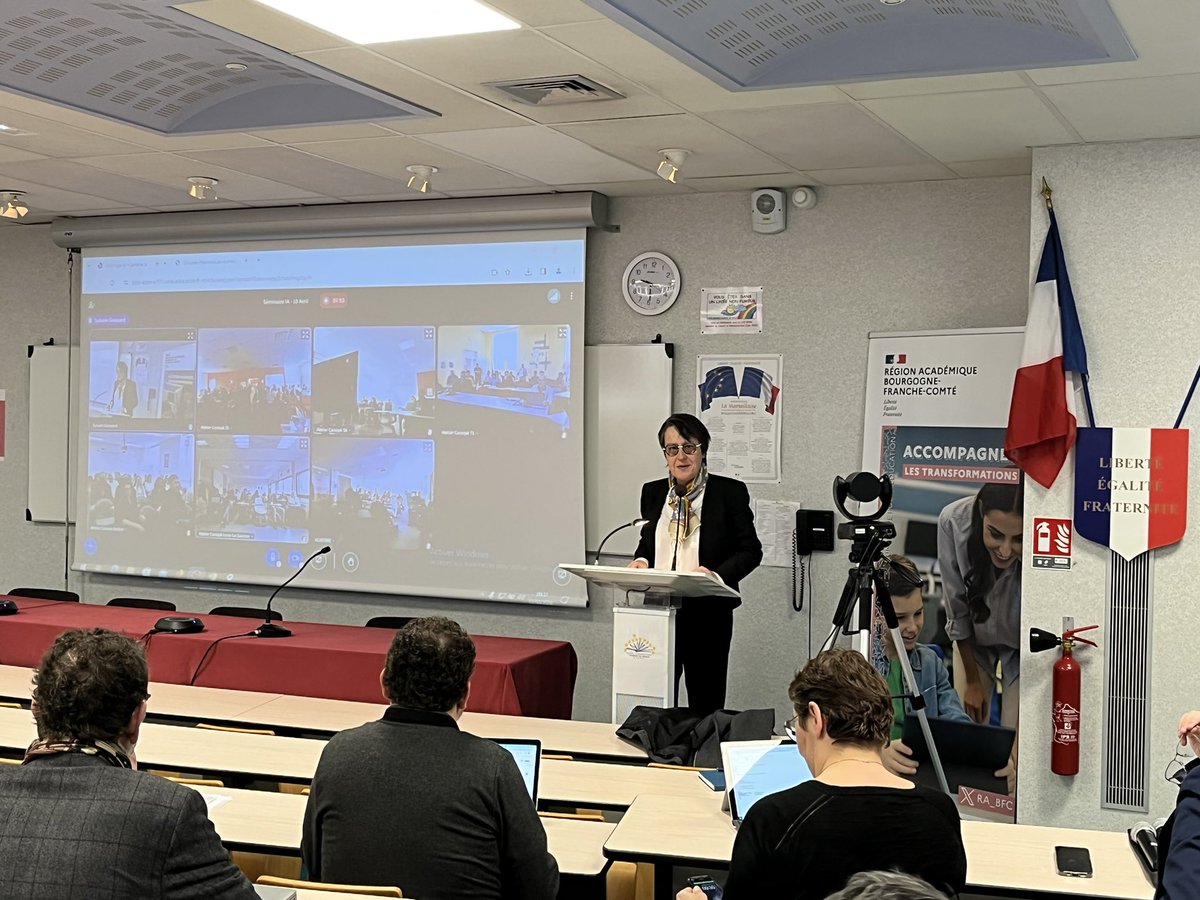 Académie de Dijon tweet media