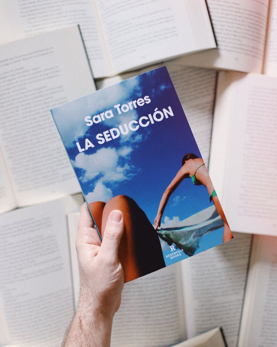 ReservoirBooks's tweet photo. ¿Sin planes para este sábado? Apunta:
@MaryReadLibre organiza el encuentro #ElQueer, donde participará Sara Torres, autora de "Lo que hay" y "La seducción".
🗣️ Del derecho a la ficción: de nuestros márgenes a nuestro centro.
⏰ 17h.
📍 Museo Reina Sofía. https://t.co/nAYHGHzruK