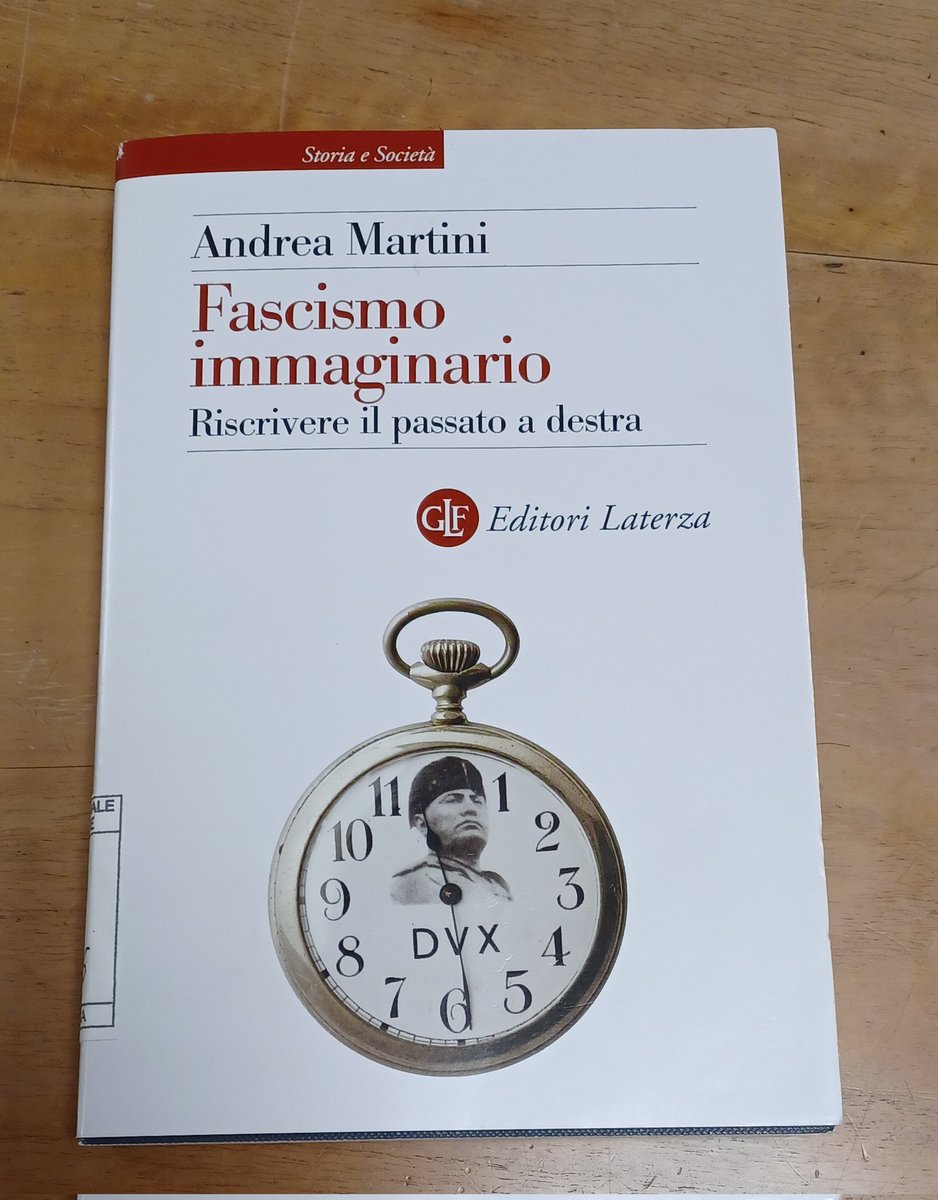 MariuzzoAndrea's tweet photo. Letture (fresche di stampa). Non tanto sulla riscrittura di una memoria apologetica da parte di qualche topo di fogna - ché quella è fisiologica - quanto sulle reti di acquiescenza, complicità e promozione che storicamente hanno coinvolto il mainstream repubblicano https://t.co/47ibqxo5kp