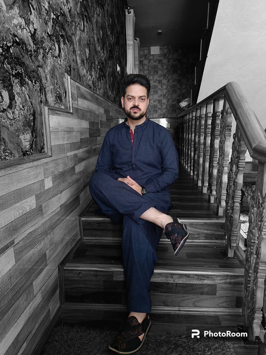iqbal_moona's tweet photo. Festive vibes!!  @EidMubarak https://t.co/jT2tU3Nj9d