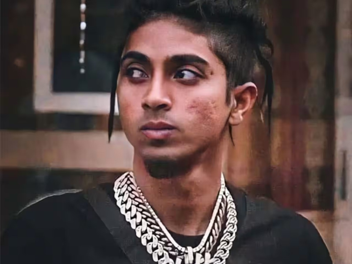 gallinews's tweet photo. MC Stan Rap Chodne Wale Hain, Insta Par Kiya Tha Post Phir Kiya Delete, Kiya Raha Hai MC Stan Ke Mann Me
Read Full News: https://t.co/bMHss27kPn
#DeletedButNotForgotten #InstaMystery #InstaPost #IronyInRap #MCStanRap #MCStanThoughts #MCStanVibes #PostandDeleteMCStan https://t.co/BM3eLNuiib