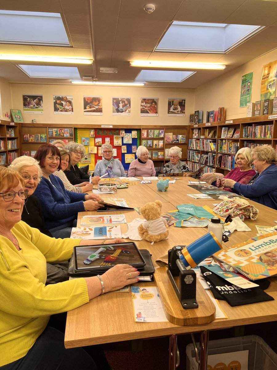 Thank you to Darfield @WomensInstitute for inviting me to talk about #tramlimbbo and for your donation lovely to meet you all @BarnsleyLibs