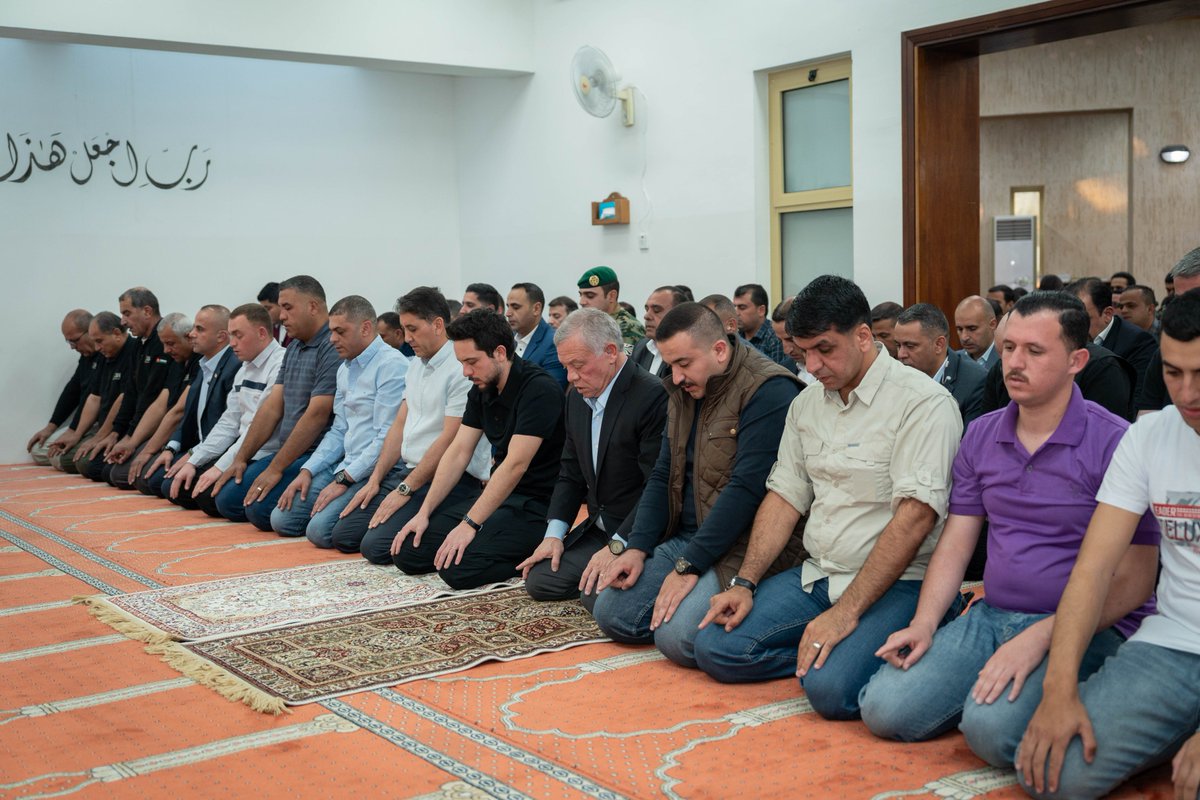 His Majesty King Abdullah II and His Royal Highness Crown Prince Al Hussein perform Eid Al Fitr prayer at the Royal Guards Mosque in Aqaba #Jordan