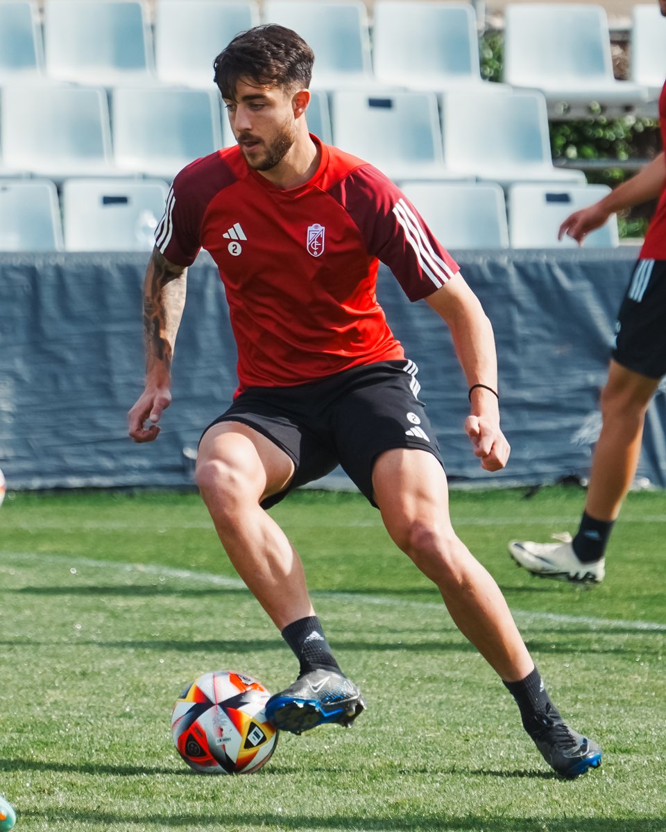 🏋️‍♂️❤️🔛 ¡Regreso a los entrenamientos para nuestro filial! #𝘾𝙖𝙣𝙩𝙚𝙧𝙖𝙉𝙖𝙯𝙖𝙧𝙞 🇦🇹 | #RecreGranada