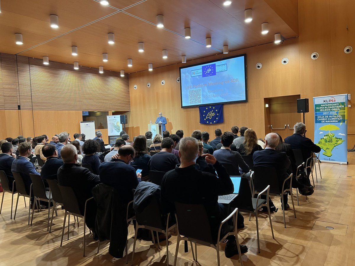 *#LIFEPlatformMeetingOnSoils*
#Pamplona hosts more than a hundred European experts in #Soils.

 #LIFE_IP_NAdapta_CC #LIFE #UrbanKlima #LIFEPM_Soils #EU_SoilMonitoring #LifeProgramme #LifeAmplifiers #LifeProjects #Baluarte #Navarra