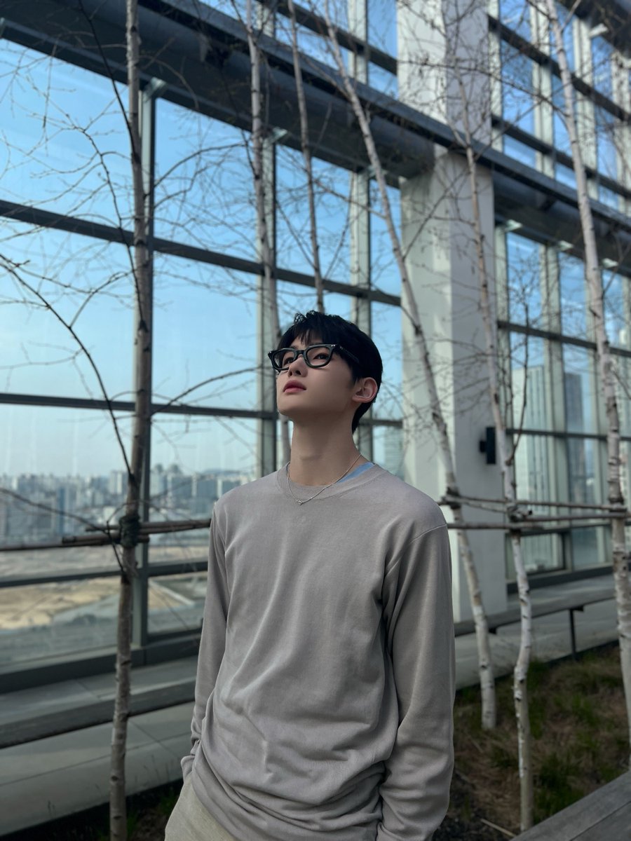 andTEAM_members's tweet photo. 시원하게🎐

涼しい🎐

#andTEAM #JO https://t.co/ooxcJWnMxI