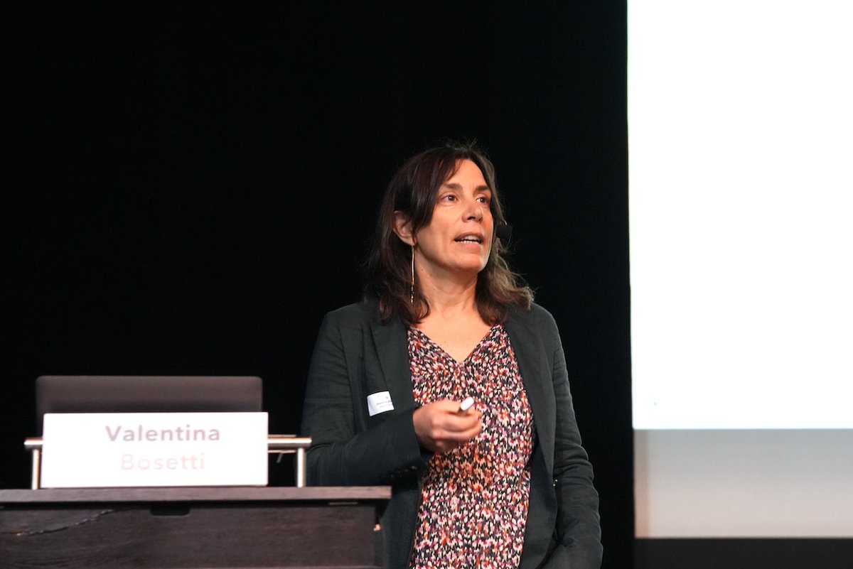 #Decarbonization is full of challenges says Valentina Bosetti (@Unibocconi): 'Creating #future visions while warning about plausible #outcomes creates tensions. We need to be much more #realistic in the scenarios we develop for the future' 🌱 #SGCD24