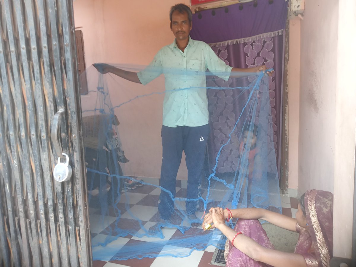 Family health India #Embed Project 
During house visit one to one at 74 Jeet Nagar 1st #Indore District M.P.
#Malariafreeindia
#Dengue
@HimanshuJayswar 
@Daulat780Patel 
@sksomya 
@rajesh_amh 
@Avdheshsingh_ 
@santoshbhargav2