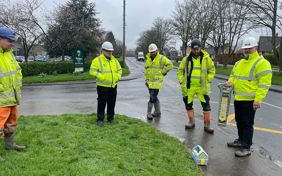 🏫 Over in Pocklington, we are hard at work on Woldgate School and Sixth Form College: ✅ Construction of a new site entrance ✅ Surface water outfall ✅ Enabling works & service diversions ✅ Plus some CAT and Genny training refreshers for our team