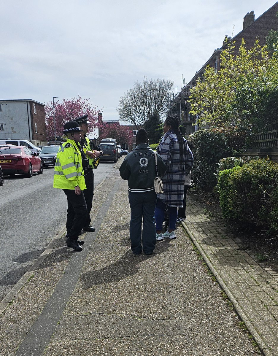 We've been out on foot over the last few days with @greatyarmouthbc 's Housing Team around Middlegate, Nottingham Way, King Street, South Quay and Friar's Lane in South Yarmouth, speaking to residents and businesses. #NorfolkCPT