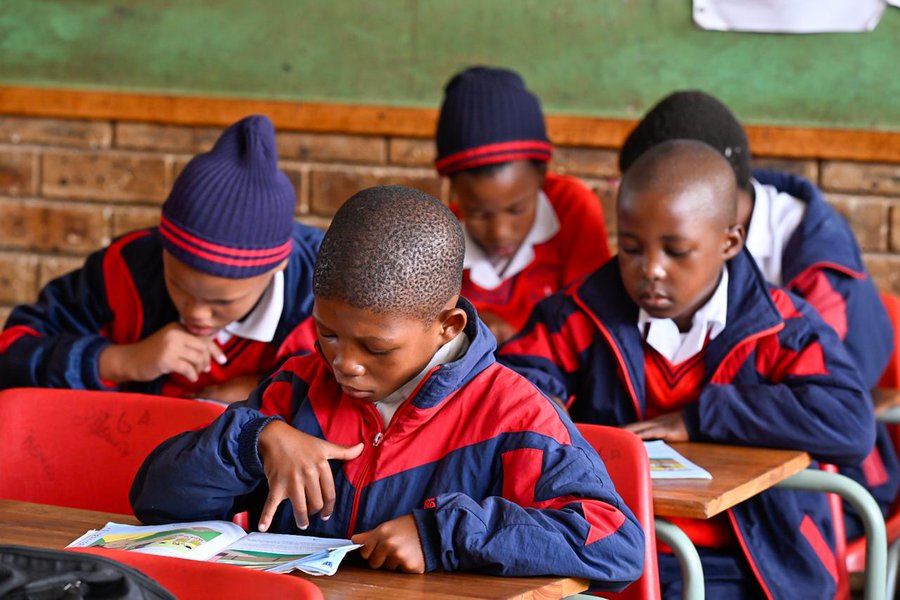 'I love to read and my teacher likes it when I read too.” 10-year-old Reatlegile is enjoying the Early Grade Reading Programme, funded by the Hempel Foundation and supported by @UNICEF_SA and @DBE_SA. This programme helps young learners enhance their literacy skills.