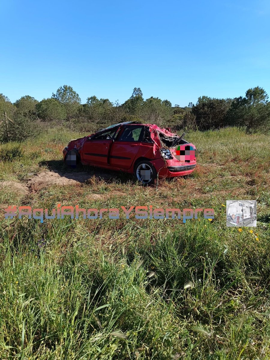 DCCUmovilCC's tweet photo. 🚘 A las 17 h de ayer fue alertado el DCCU Móvil Condado-Campiña, con base en San Juan del Puerto, por el centro coordinador a causa de un siniestro en la carretera HU-3110 dirección Moguer. https://t.co/BCcifTrKiM