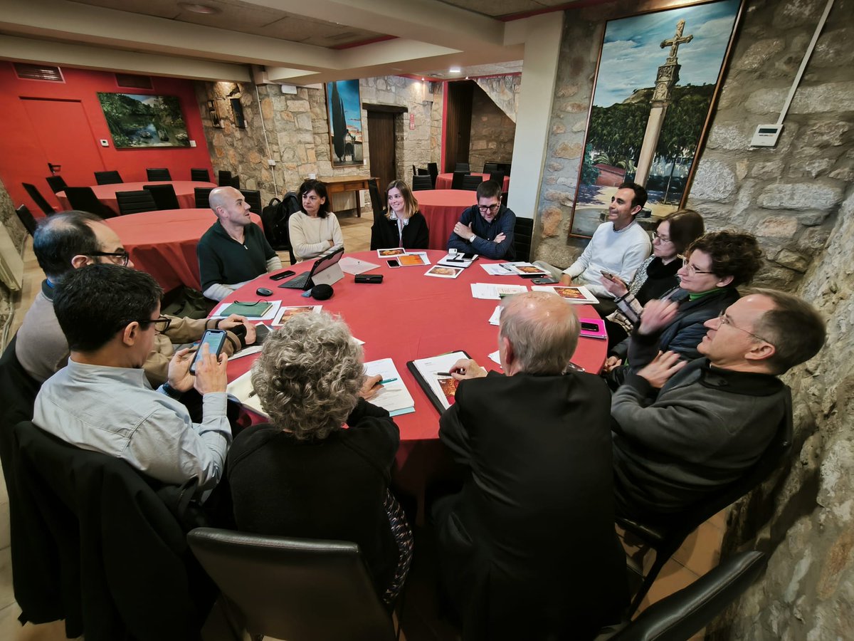 Reunió de treball de delegats de mitjans de comunicació ✍️i 📷 @BisbatdeLleida 🔗 tarraconense.cat/reunio-de-treb…