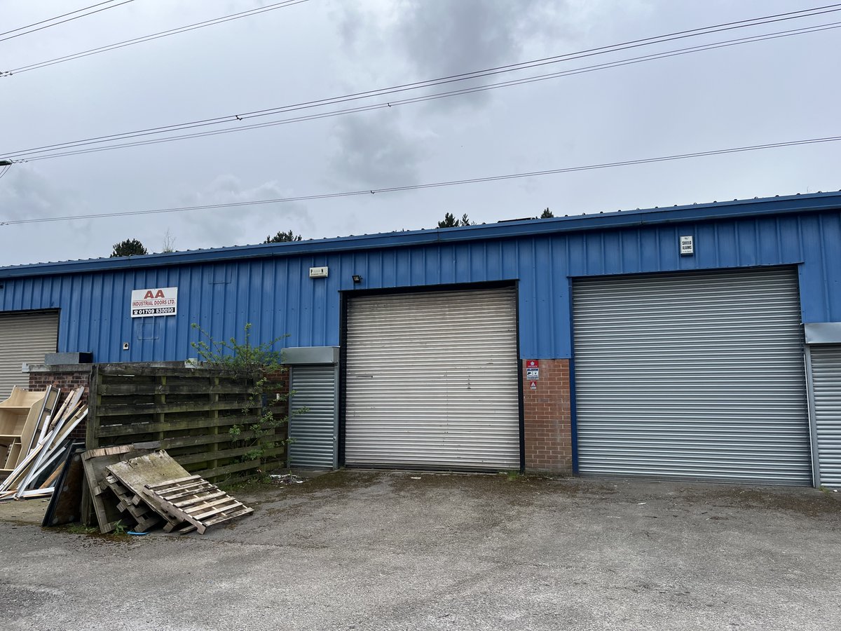 Now available #ToLet - Small Industrial Unit close to Junction 33 of the M1  Motorway 

📍 Unit C3 Canklow Meadows Industrial Estate, Bawtry  Road, Rotherham, S60 2XL

Marketing details👇
bitly.ws/3hMhr

#Industrial #Workshop #Rotherham #SouthYorkshire
