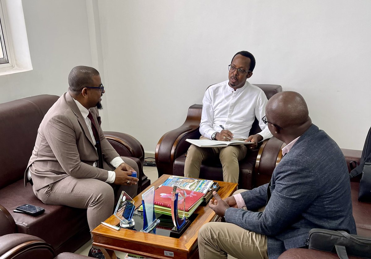 ARSO_1977's tweet photo. @nhermog had a fruitful discussion with @BureauZanzibar DG,Mr Yusuph Majid Nassor.´´The’re big opportunities in complying with the African standards & conformity assessment procedures & enabling tools such as #AQP,#ACTReF, #ECOMARK,#SelfDeclaration, #DualMarking #DISNET’’ he said https://t.co/o7E8oPJeCG