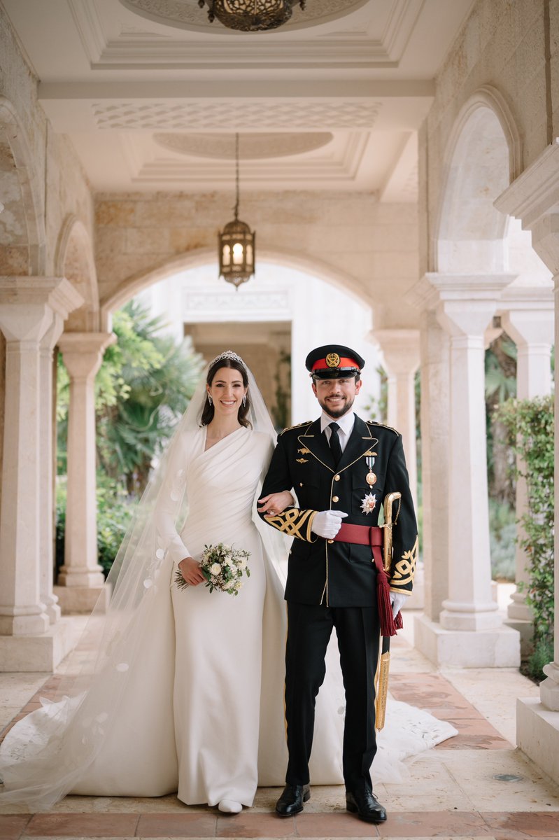 The Royal Hashemite Court is pleased to announce that Their Royal Highnesses Crown Prince Al Hussein bin Abdullah II and Princess Rajwa Al Hussein are expecting their first baby this summer Details: rhc.jo/en/g/78923