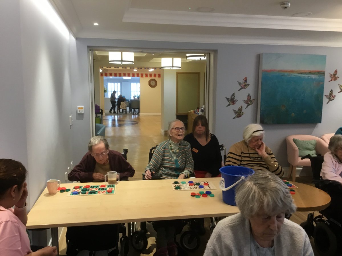 Quiz master Bob, in our #Surbiton Home held another game of bingo for residents. With many prizes up for grabs, the competitive spirit was in full force 🏆