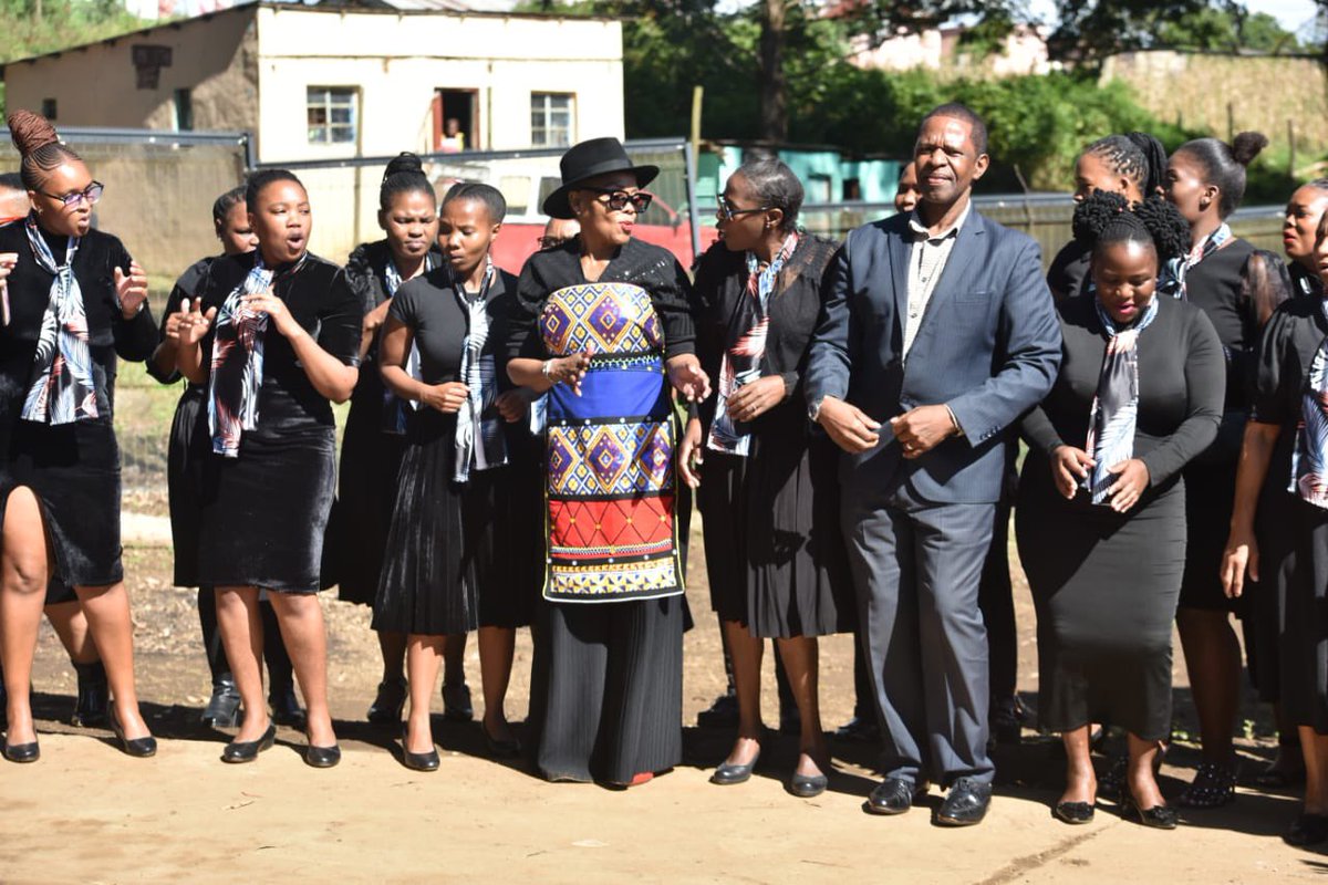 coegadevcorp's tweet image. Yesterday, the Presidency’s DPME represented by its Deputy Minister, Hon. Kekana &amp;amp; Deputy Minister of Health, Hon. Dr Dhlomo visited the Bambisana District Hospital project for a site inspection to validate progress.
#coegadevcorp #infrastructure #implementingagent  @PresidencyZA