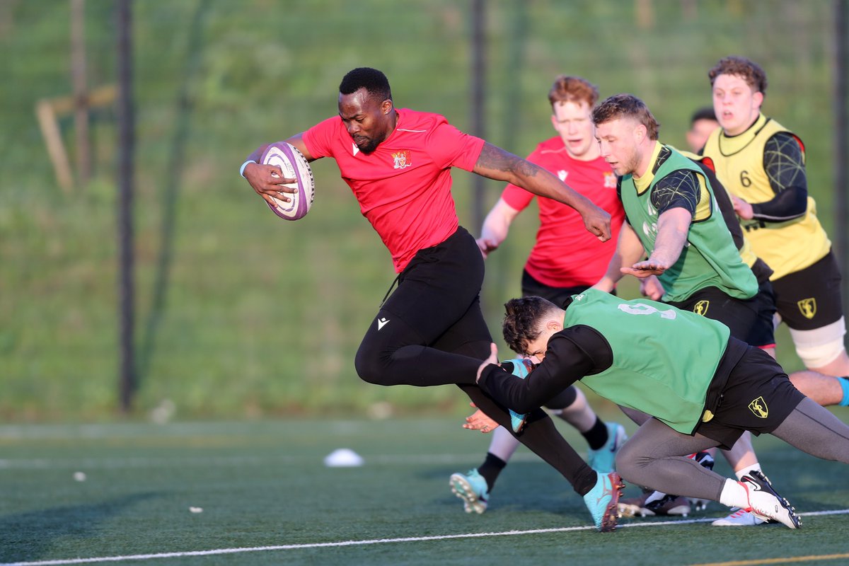 Our Varsity preparations are in full flow as we joined @AberavonRFC at their training sessions last night. Thanks for having us. 📷 @RileySports.