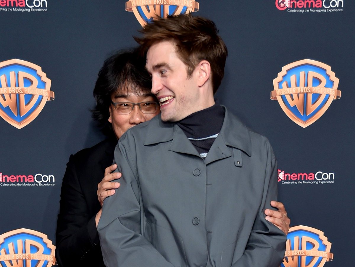 Robert Pattinson and Bong Joon-ho at #CinemaCon