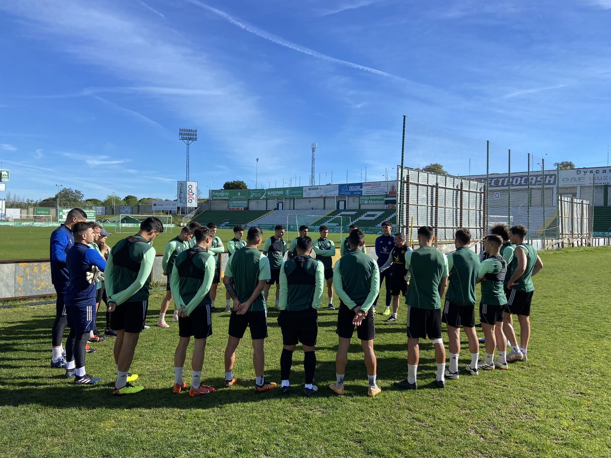 💪 El equipo vuelve a los entrenamientos con la vista puesta en la @adllerenenseof