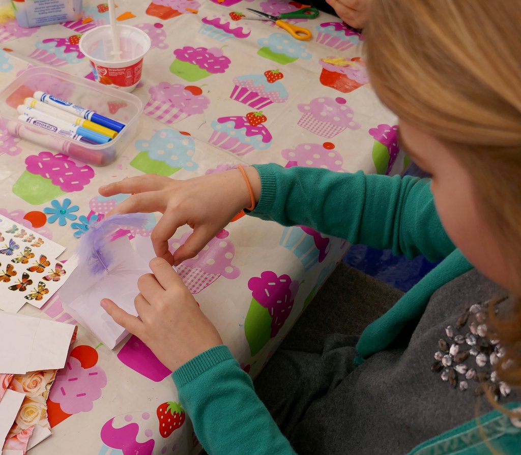 Drop-in Easter Holiday family workshop TODAY (10 April) at #Nantwich Museum - call in any time between 11am-3pm. FREE event with crafts, art, quizzes, and more. All children must be accompanied by an adult #families #holidays