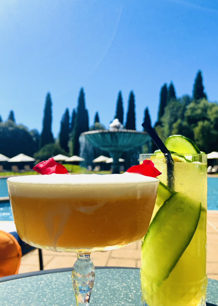 This is where you should be on a #Wednesday. #Cocktails at the pool. #DorealeGrande #wednesdayvibes