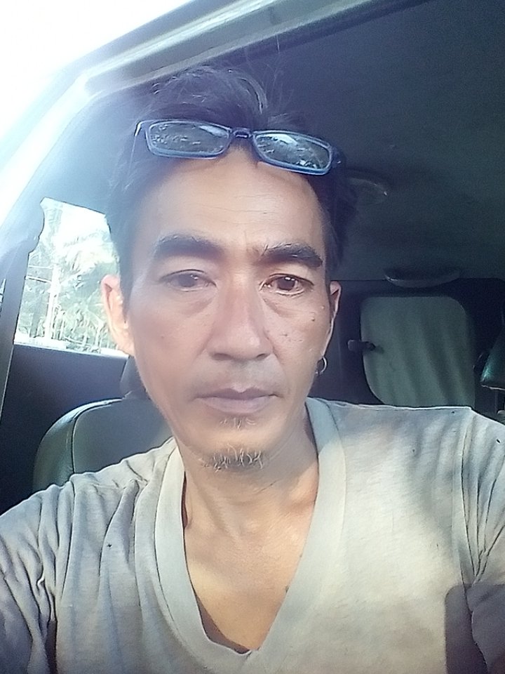 DenphongKe96192's tweet photo. วันหยุดยาวใครเดินทางล่องใต้ ผ่านแถวบางสะพานแล้วมีความจำเป็นต้องการความช่วยเหลือ (ทุกด้านเช่นรถเสียรึอะไรก็แล้วแต่)   ติดต่อมาครับยินดีช่วยเหลือในถานะเจ้าบ้านเบอโทรทีโปรไฟครับ ช่างพล บ้านก็รูด ฝากรีเยอะๆนะ https://t.co/Kp06MYz7QN
