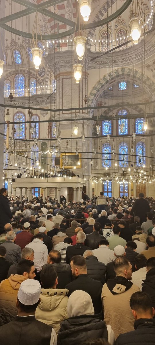 Türkiye Islam dünyasinin mücevheridir. Bayramınız mübarek olsun sevgili Türkiye. Türkiye'yi ve halkını seven bir Arap'tan tebrikler. @yaktay @Hamza_tekin2023 @Muhamed_Erdogan @RD_turk