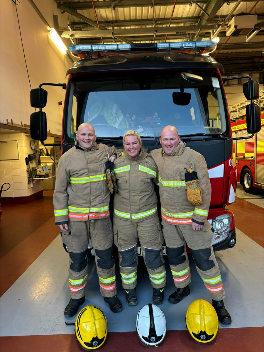 Happy National Siblings Day to our fire family! Firefighter Phil Davison, Crew Manager Simon Davison, and Watch Manager Becky Brown are siblings who followed in the footsteps of their late dad by joining the Service Read more here: rb.gy/knxcte #NationalSiblingsDay