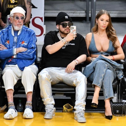 With Diplo and Lou Adler at the Lakers Vs Warriors game 
#Lakers  #lalakers #goldenstatewarriors #warriors #skybri #skybriclips