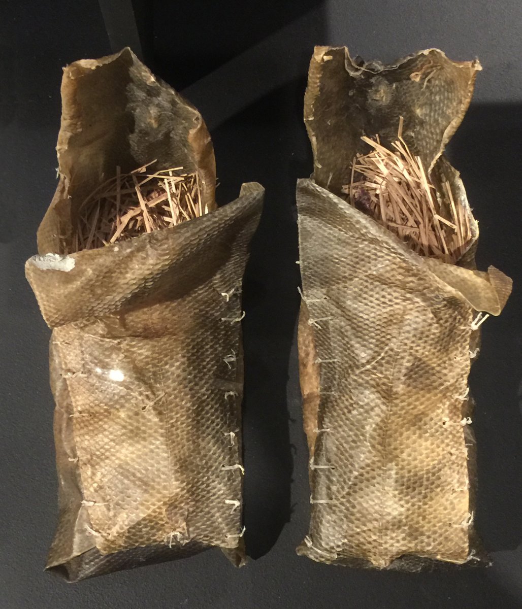 Cepker (salmon skin boots) seen yesterday @japanhouseldn. Worn to protect against the cold, it takes the skin of four salmon to make a pair of adult boots. The dorsal fin of the fish is on the sole of the boot to prevent slipping on the ice. #FascinatingFactsYouMightNotKnow