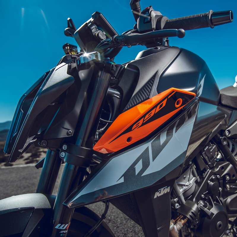 ktm_japan tweet picture