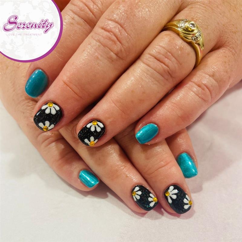 serenitysalonuk's tweet image. 🌼 Elevate your manicure game with these charming floral patterns! Let your nails blossom with joy and embrace the beauty of nature! 🌸💅 

#DaisyNails #FloralChic #ManicureMagic #NailArtInspiration 🌼