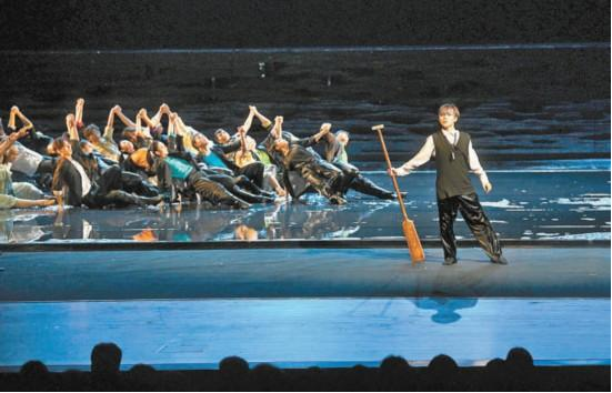 The #GrandCanal themed #dancedrama 'Yun', created by teachers and students from Beijing Wuzi University, made its debut at the #Beijing Art Center. The show will tour along the Grand Canal Cultural Belt in Beijing, Tianjin, Hebei, Shandong, and Jiangsu, Zhejiang provinces. #Art