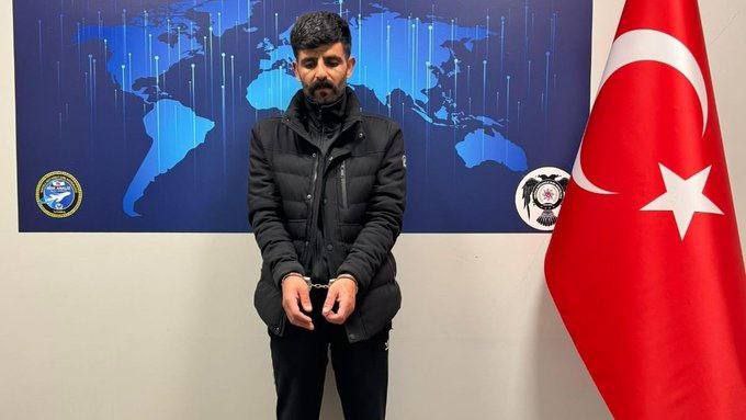 PKK'lı Mehmet KOPAL, Fransa’da yakalanarak Türkiye'ye getirildi... İstihbarat Teşkilatımız Varolsun...🤘