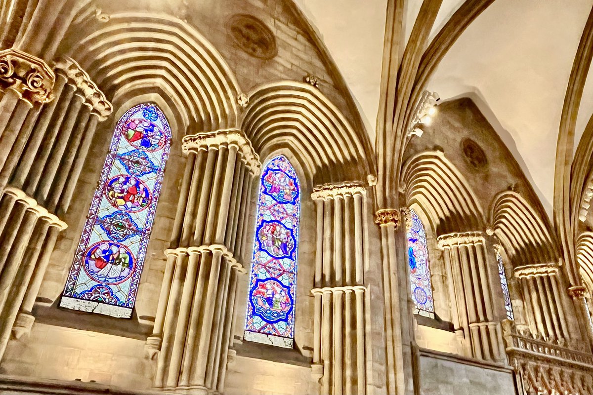 Windows and arches in the Lady Chapel, Hereford Cathedral. The chapel was built 1220-1230. “The walls are so richly shafted as to convey luxuriance.” (Pevsner) #windowsonwednesday #lookup