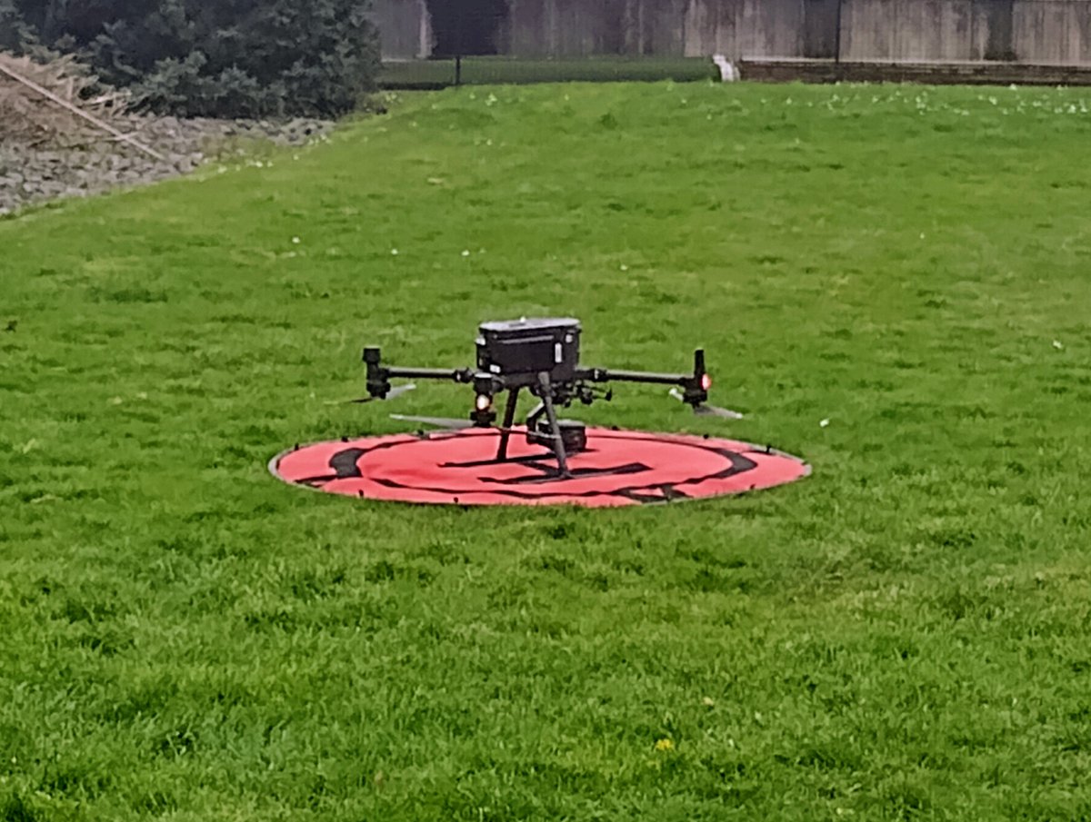 2nd year Professional Policing students experienced a session led by PC Phil Harrison from the North Wales Police Drone Unit integrated into their Response Policing module. He presented the recent advancements in drone technology, demoing its transformative impact on police work.